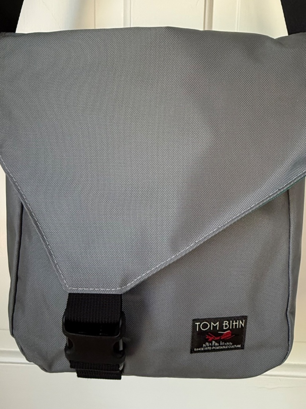 Tom Bihn - Medium Cafe Bag, Grey - Picture 2 of 7